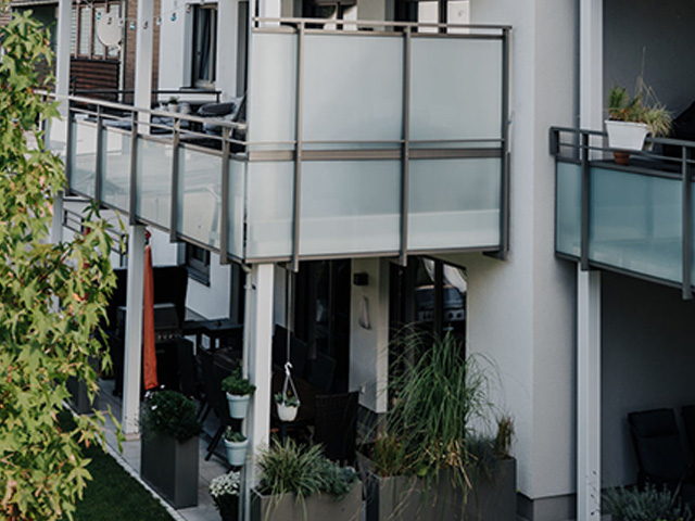 neubau_mehrfamilienhaus_heiligenhaus_balkon