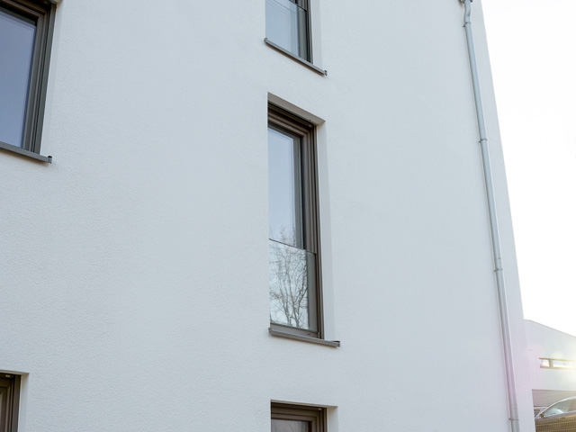 neubau_mehrfamilienhaus_heiligenhaus_seitenansicht